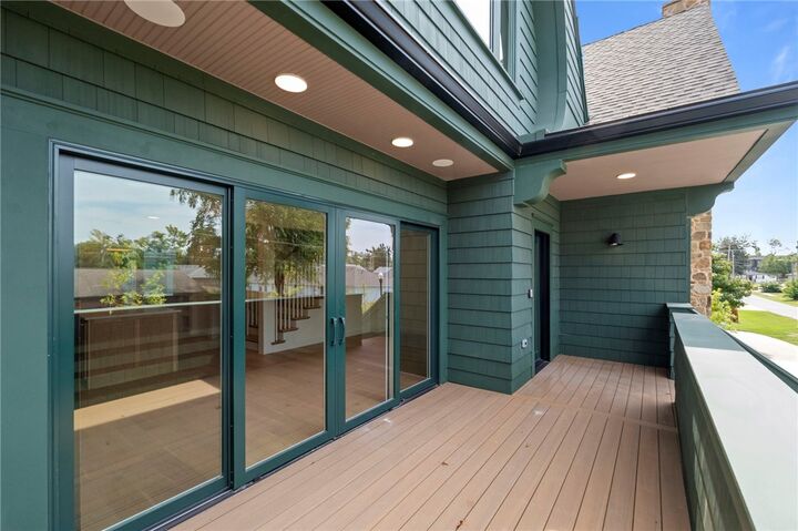 Property Photo: 427 SE B Street AR 72712