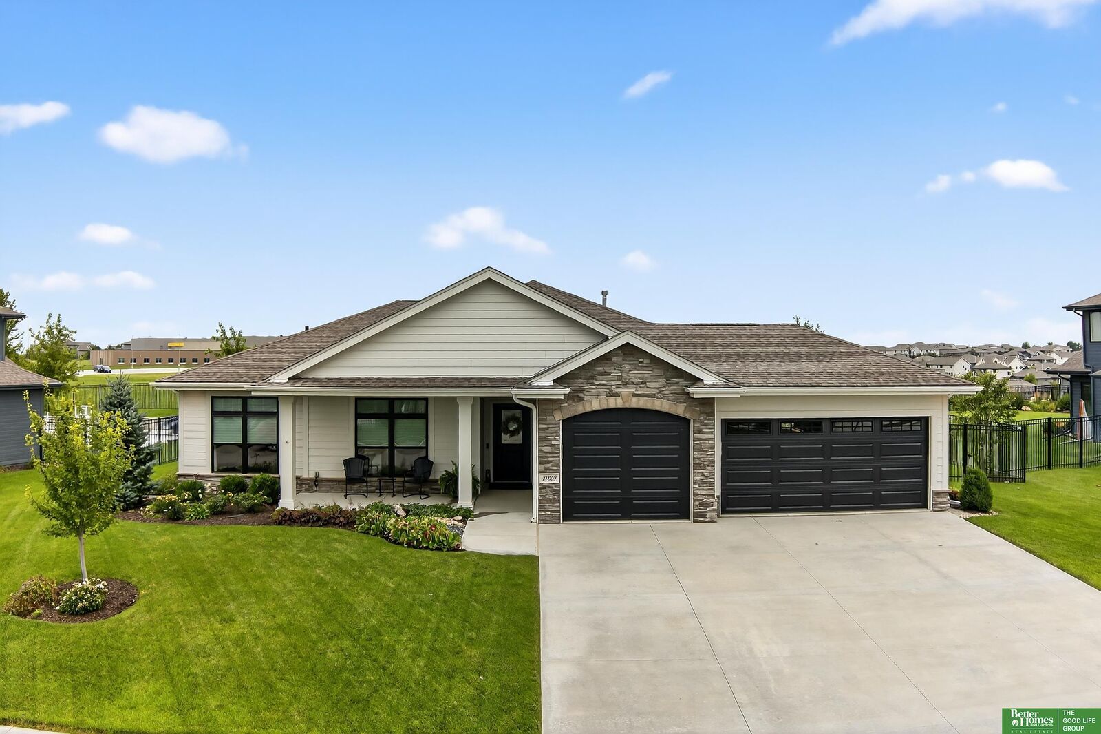 Property Photo:  18659 Camelback Avenue  NE 68136 