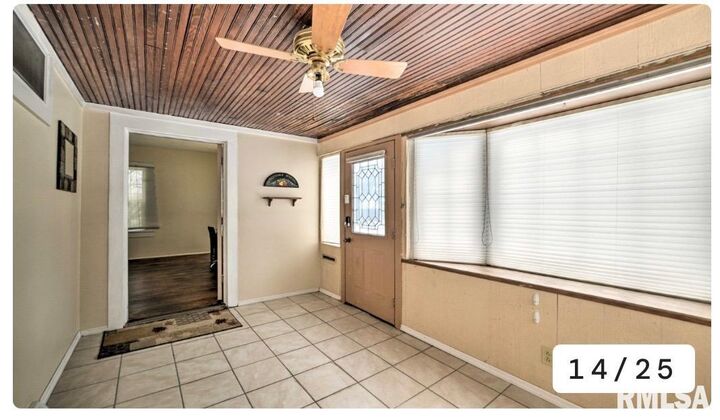 Property Photo:  400 S Forest Street  IL 62901 