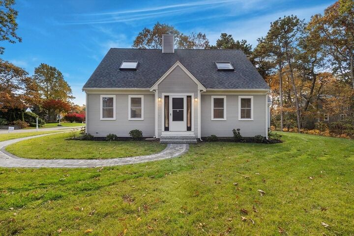Property Photo:  15 Square Rigger Ln  MA 02601 