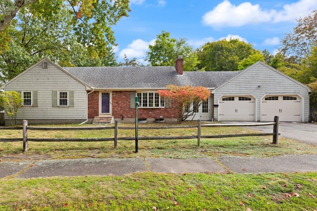 Property Photo:  12 Whitehall Lane  MA 01867 
