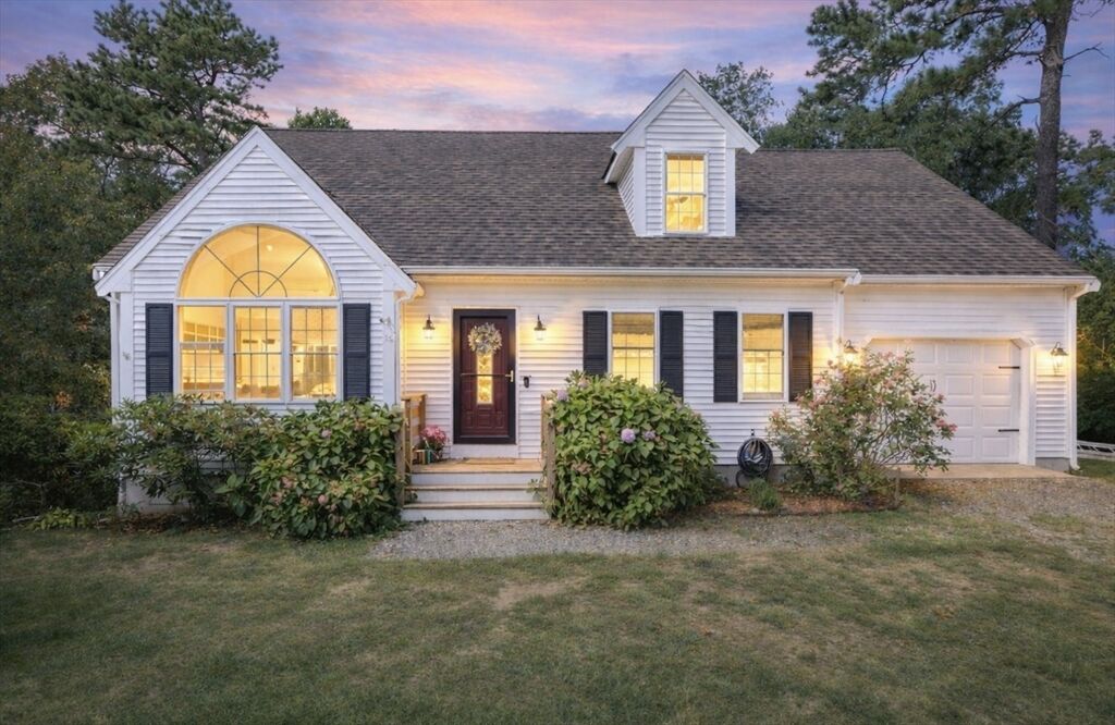 Property Photo:  16 Balfour Ln  MA 02649 