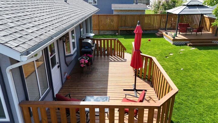 Property Photo:  106 Borys Place  AB T7V 1H7 
