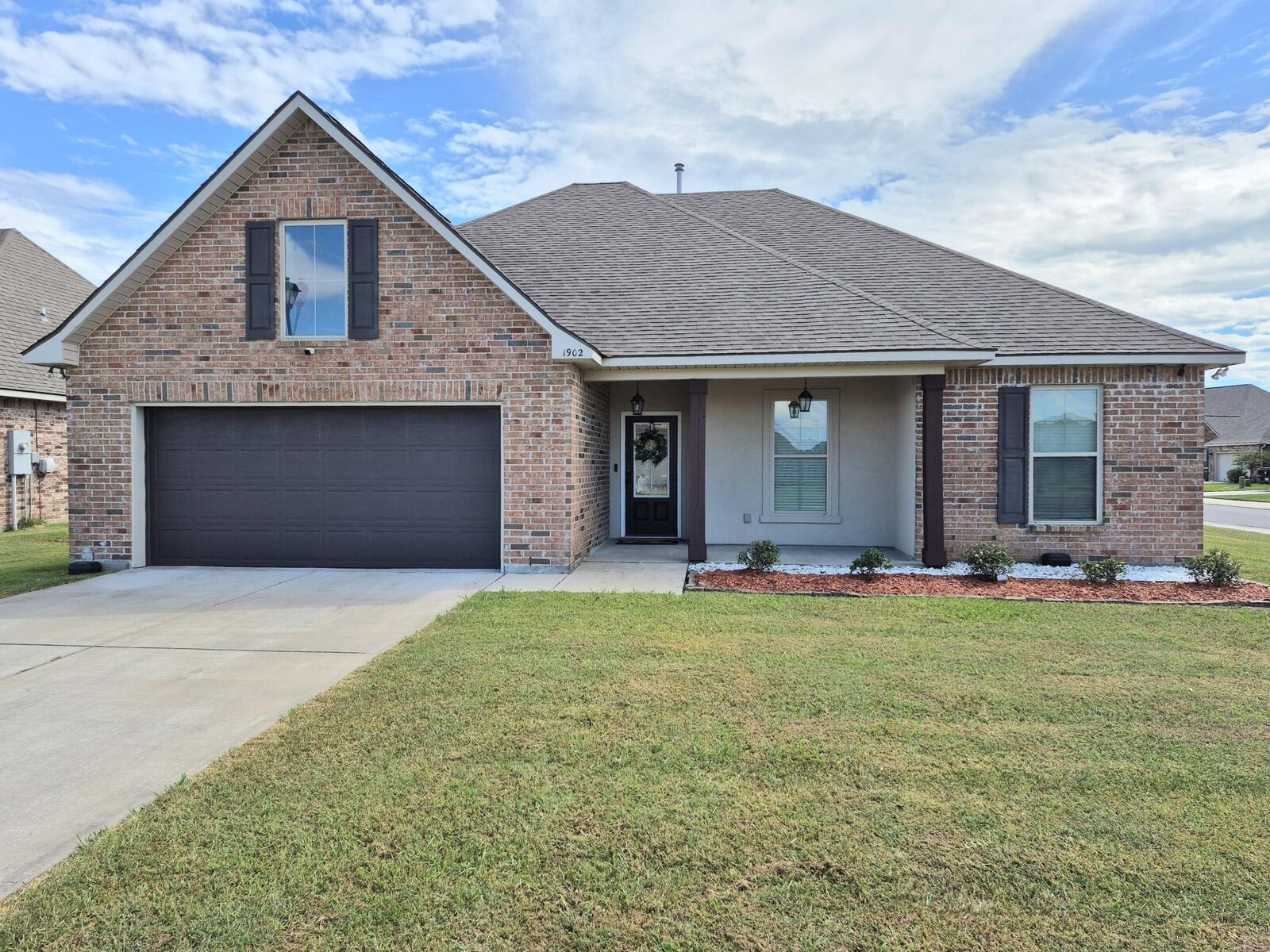 Property Photo:  1902 Thibodeaux Rd  LA 70607 