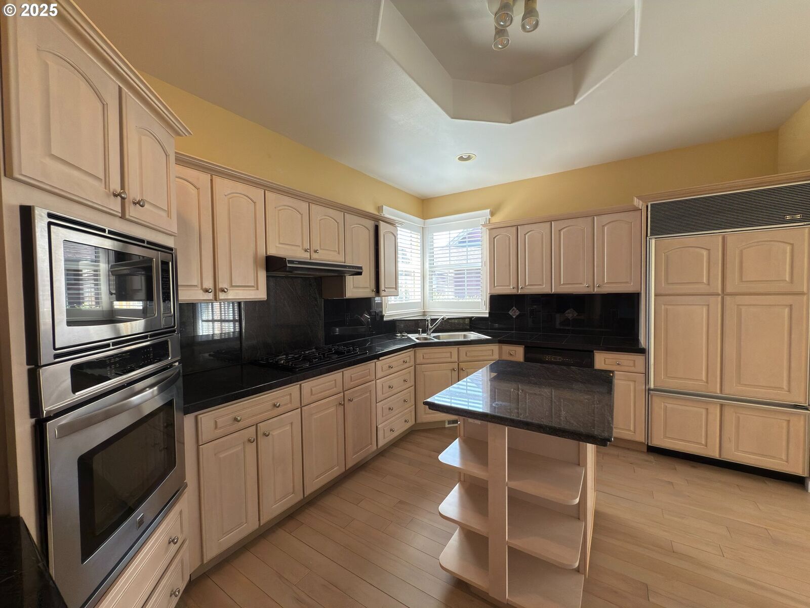 Property Photo:  980 Brooke Ln  OR 97415