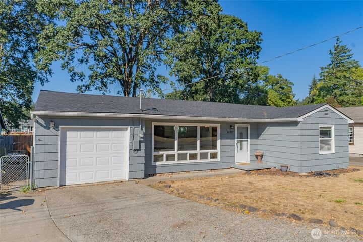 Property Photo:  1492 SW Kelly Avenue  WA 98532 