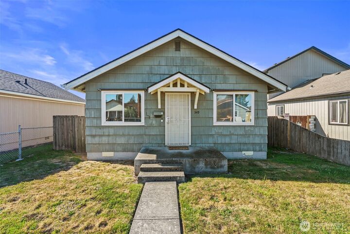 Property Photo:  349  27th Avenue  WA 98632 