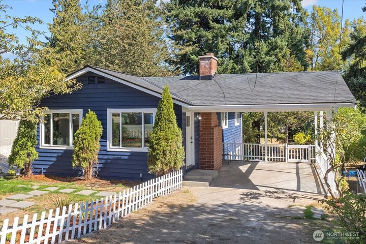 Property Photo:  11250  57th Avenue S  WA 98178 