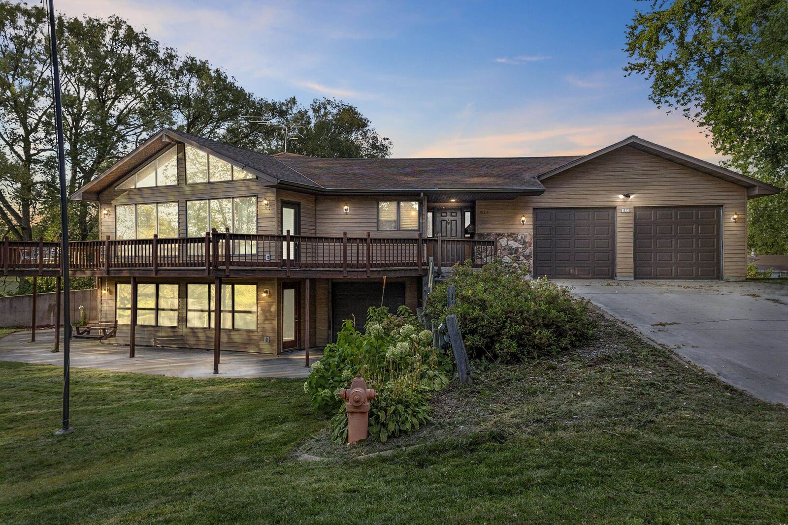 Property Photo: 1023 Cleveland Avenue WI 54201