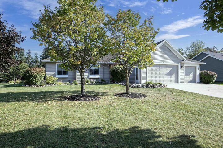 Property Photo:  1547 Foxfire Court  WI 54981 