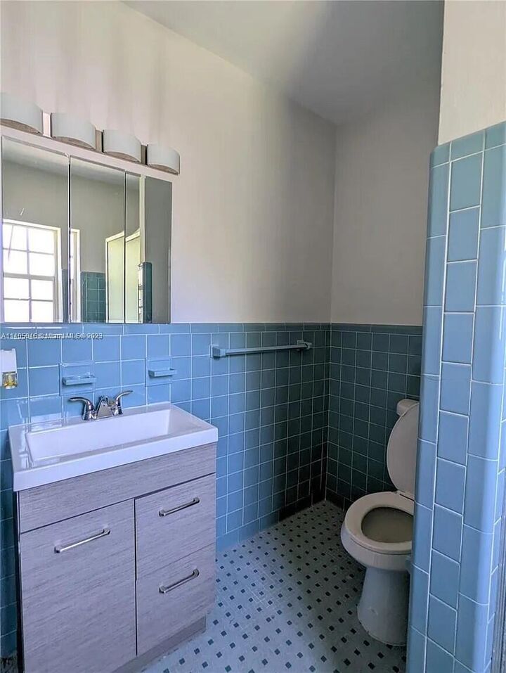 Property Photo: 1512 NE 109th Street 1512 FL 33161