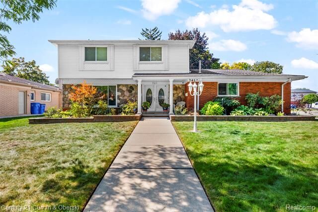 Property Photo: 741 Berwyn Street MI 48127