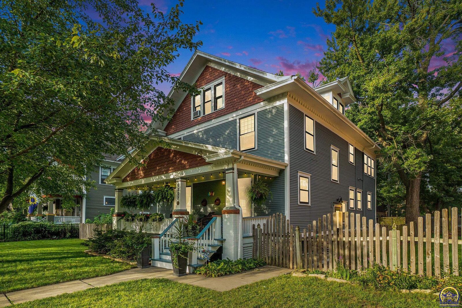 Property Photo: 1327 SW College Ave KS 66604