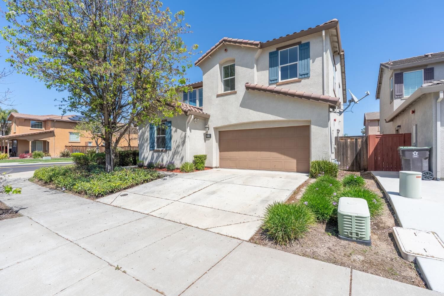 Property Photo: 16800 Forty Niner Trail CA 95330
