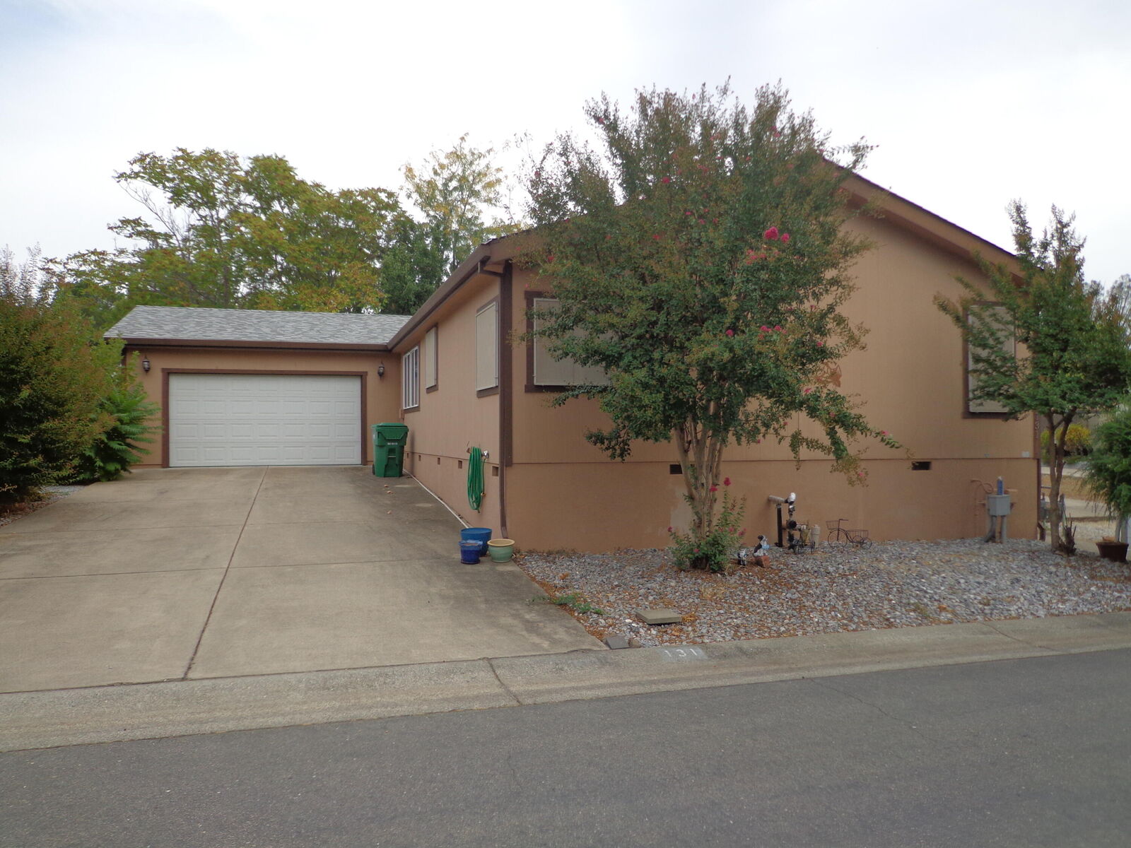 Property Photo: 3304 Shasta Dam Boulevard CA 96019