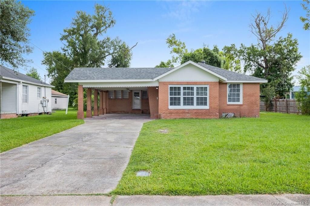 Property Photo:  1103 Oklahoma Street  LA 70607 