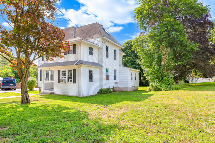 Property Photo:  117 South Main Street 2W  CT 06405 