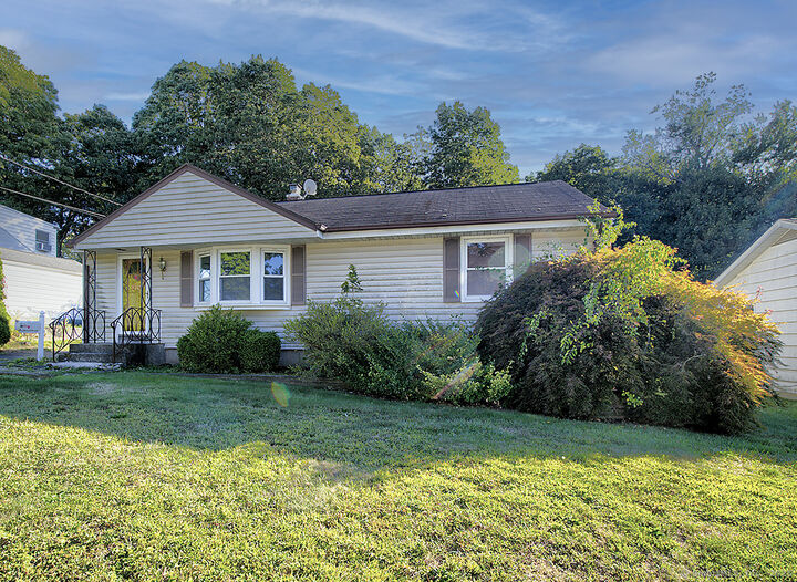 96 Maplewood Terrace Extension  Hamden CT 06514 photo