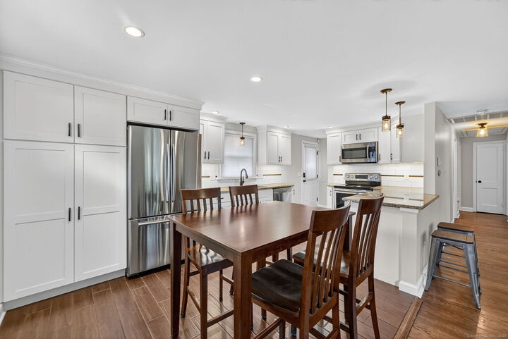 Property Photo:  222 Robbins Avenue  CT 06111 