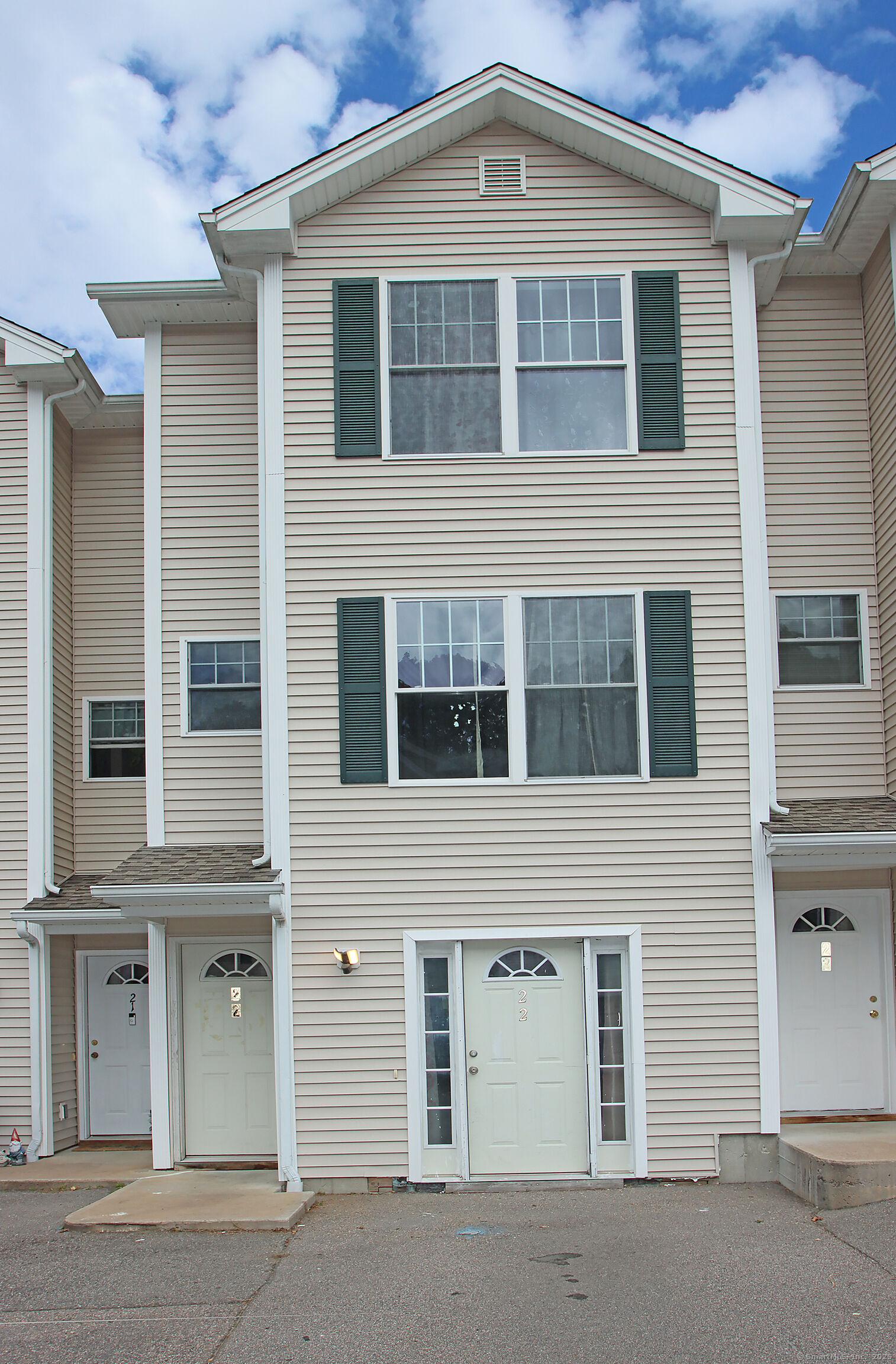 Property Photo: 41 Palmer Street 22 CT 06360
