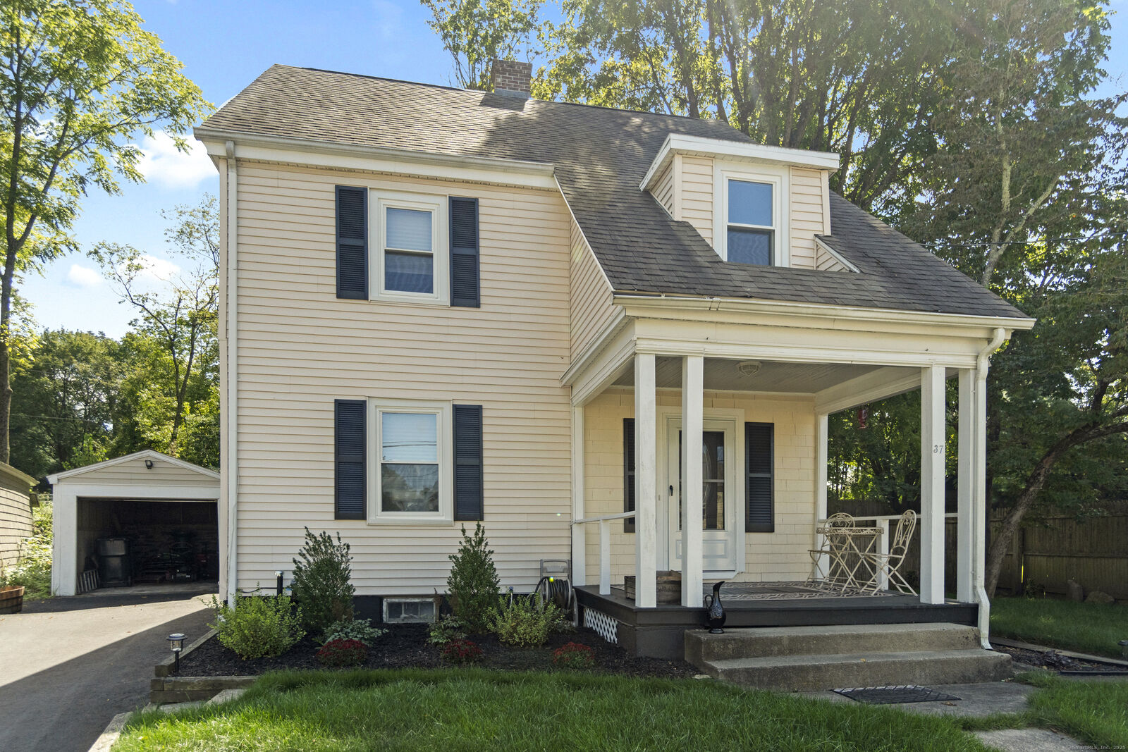 Property Photo:  37 Carely Avenue  CT 06351 