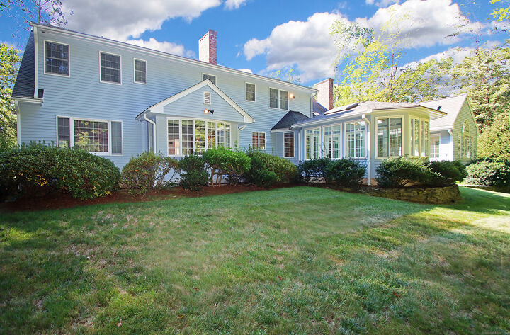 Property Photo:  44 Daventry Hill Road  CT 06001 