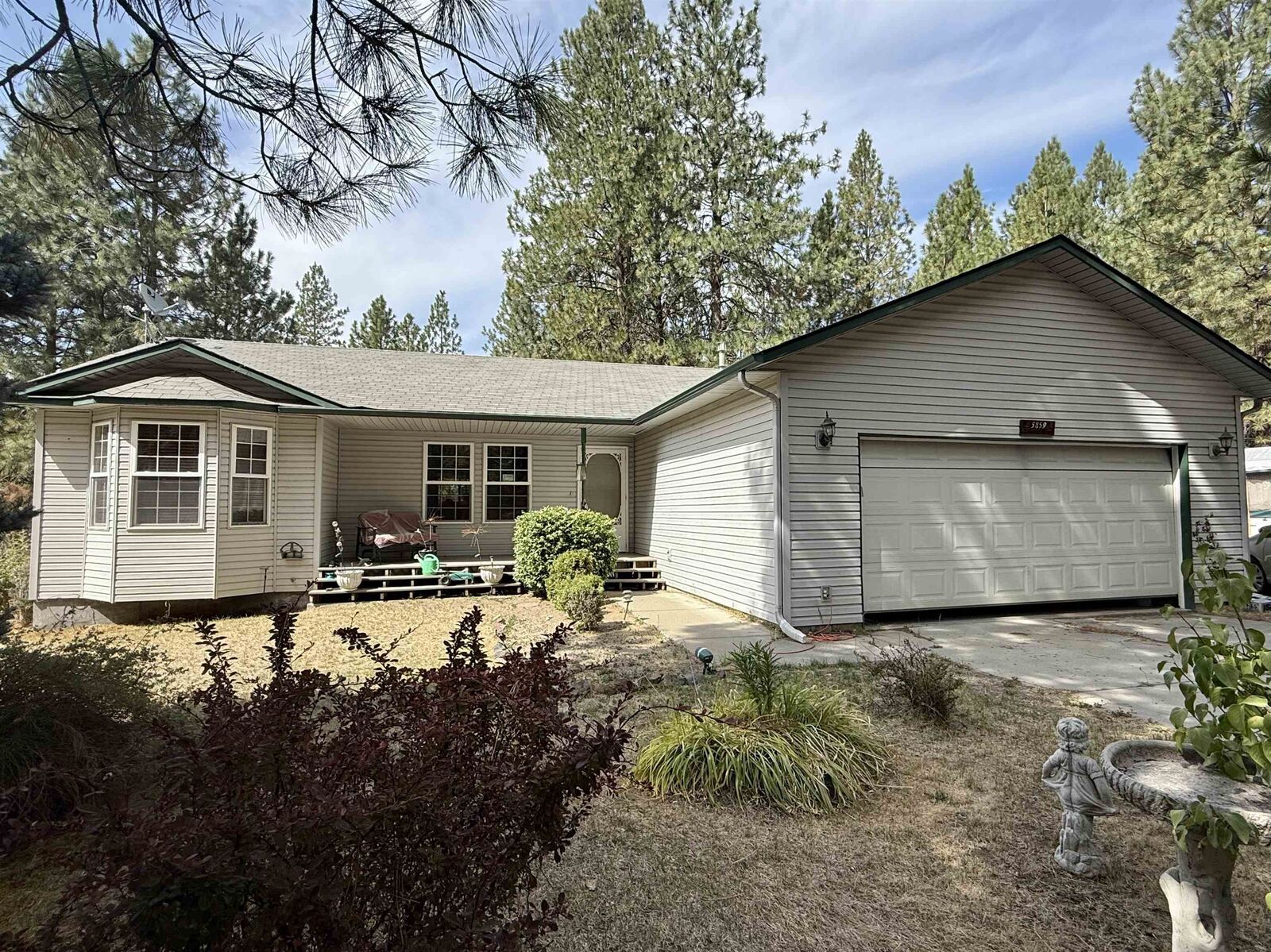 Property Photo:  5859 Liberty Way  WA 99026 