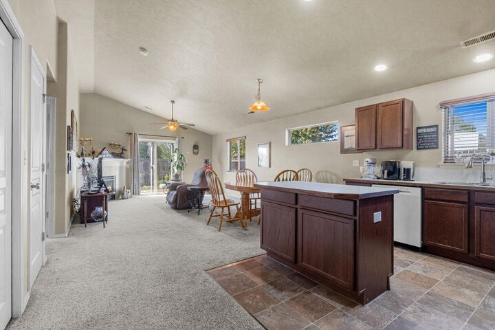 Property Photo: 4323 N Farr Rd WA 99206