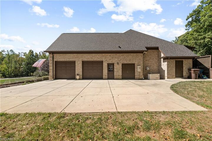 Property Photo: 3503 Summit Lakes Drive NC 27214