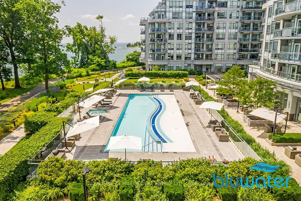 Property Photo: 3500 Lakeshore Road W 511 ON L6L 0B4