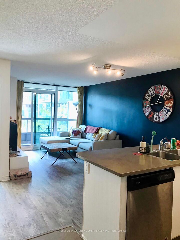 Property Photo:  25 Lower Simcoe Street 527  ON M5J 3A1 