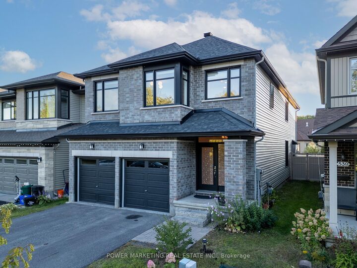 Photo de la propriété: 537 Compass Street ON K1W 0J1