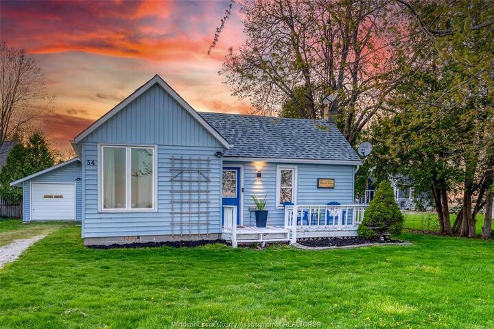 54 Main St  Mitchell's Bay ON N0P 1L0 photo