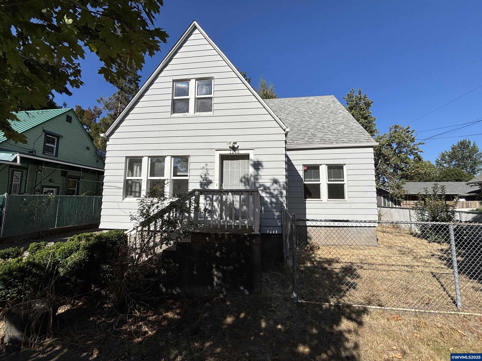 Property Photo:  1145 Hood St NE  OR 97301 