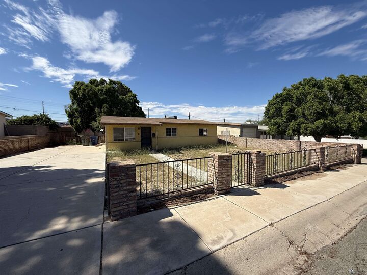 Property Photo:  3128 S Ivy Ln  AZ 85364 