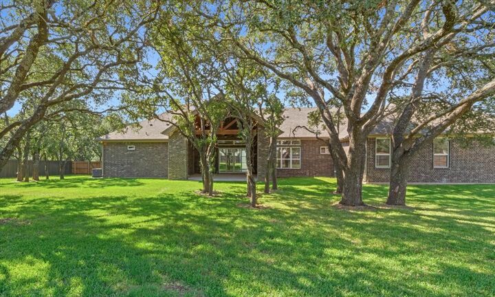 Property Photo: 8439 Spring Creek Loop TX 76571