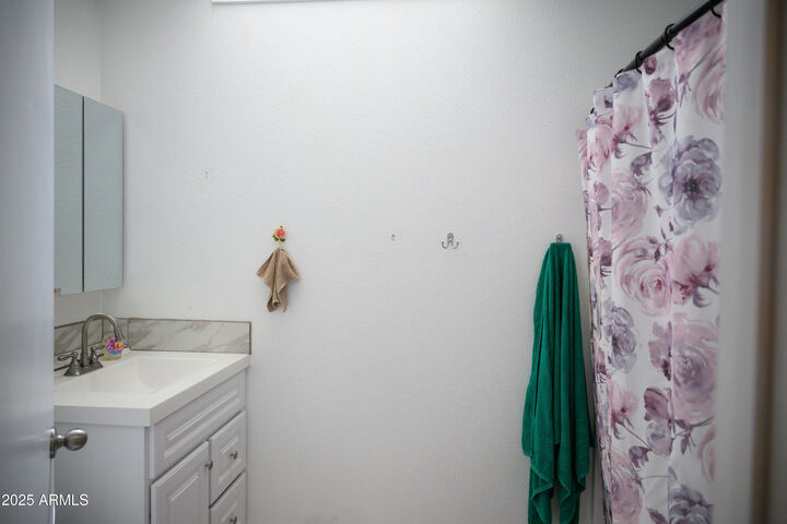 Property Photo: 4540 E Bird Lane AZ 86326