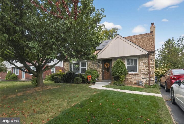 Property Photo:  112 Walnut Hill Lane  PA 19083 