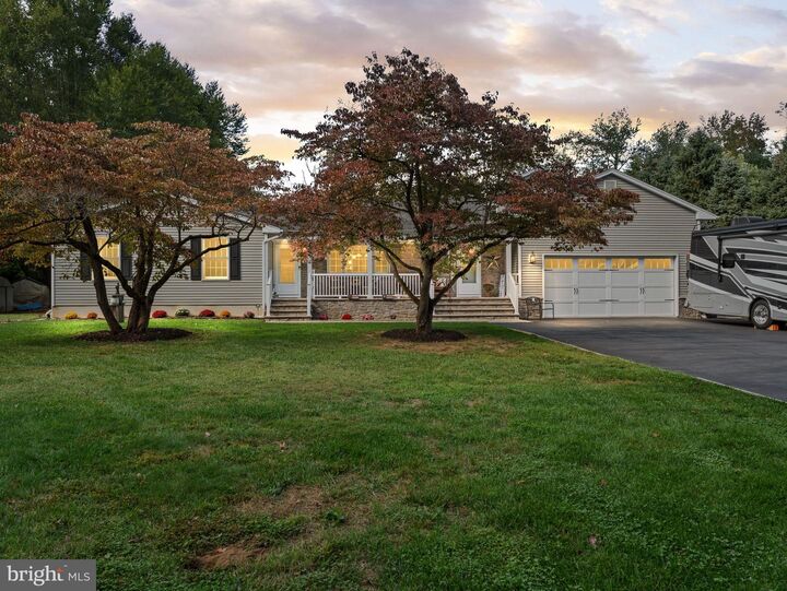 Property Photo:  264 Edgebrook Road  NJ 08691 