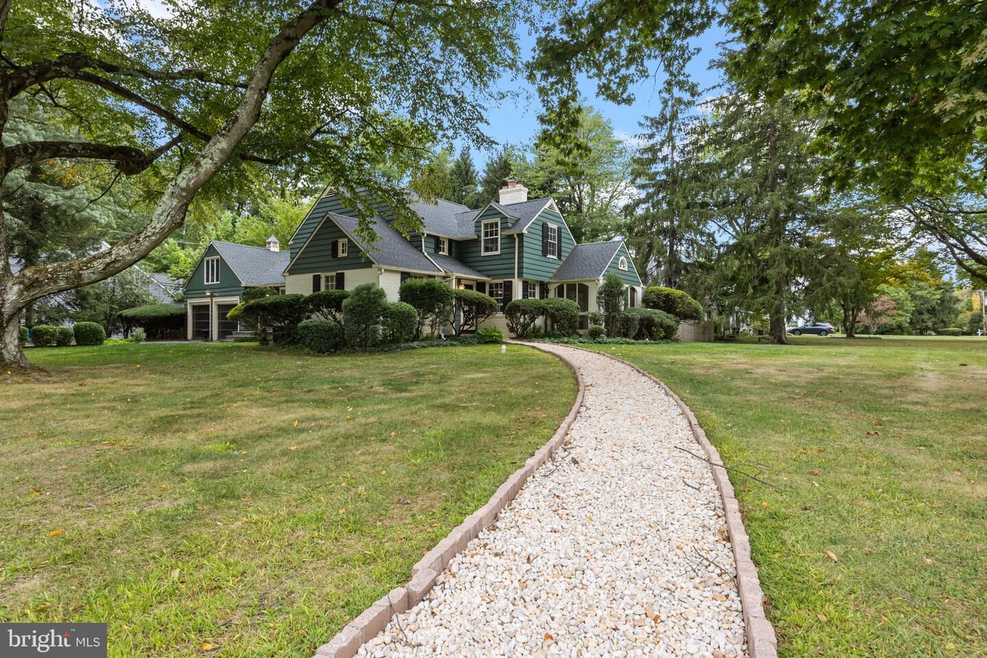 Property Photo:  1217 Yardley Road  PA 19067 