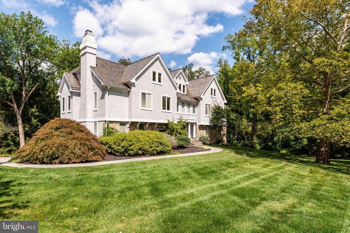 Property Photo:  401 Thornbrook Ave  PA 19010 