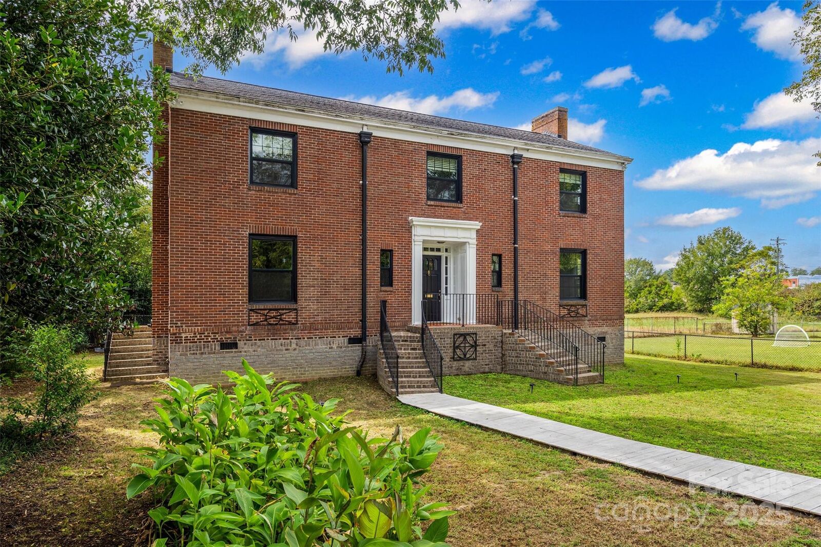 Property Photo: 114 Marion Street SC 29710