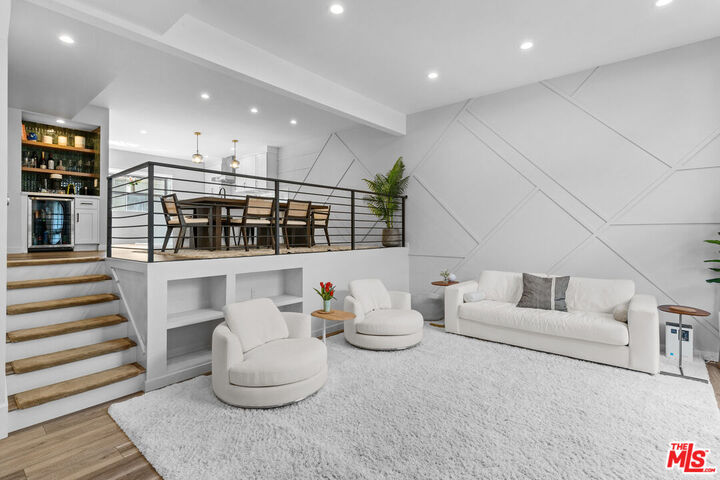Property Photo:  4360 Glencoe Ave  CA 90292 