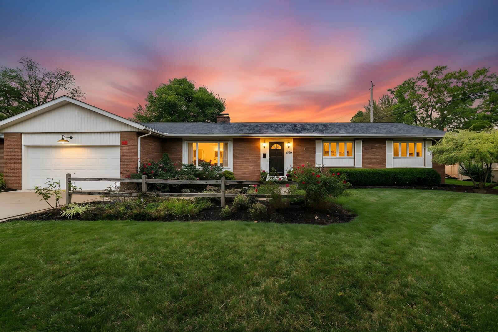 Property Photo: 1560 Pemberton Drive OH 43221