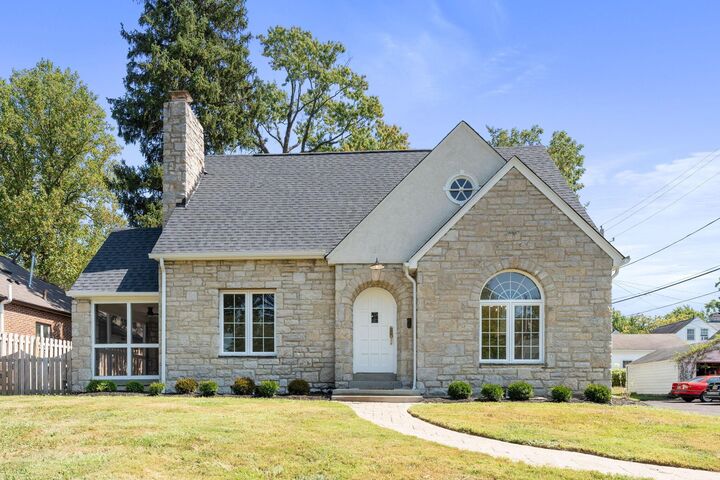 4466 Olentangy Boulevard  Columbus OH 43214 photo