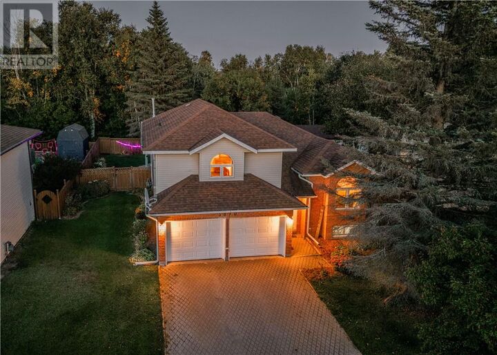 Property Photo: 3870 Macmillan Drive ON P3N 1H9