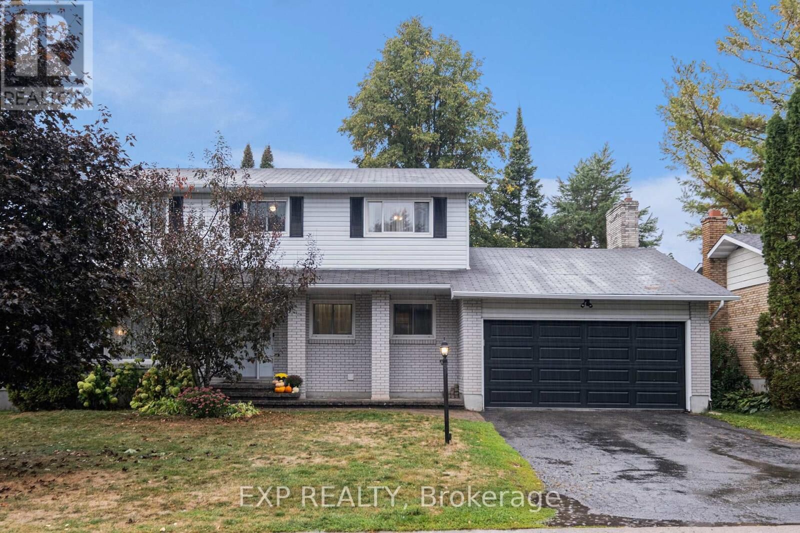 Property Photo:  5 Johanna Street  ON K0A 1A0 