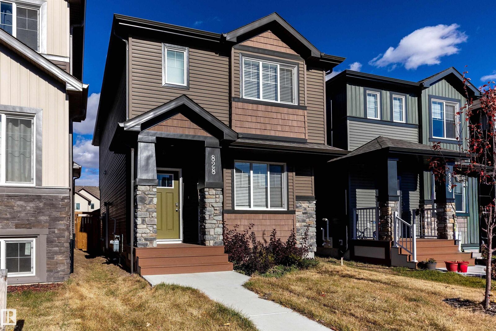 Property Photo:  828 Northern Harrier Lane NW  AB T5S 0P8