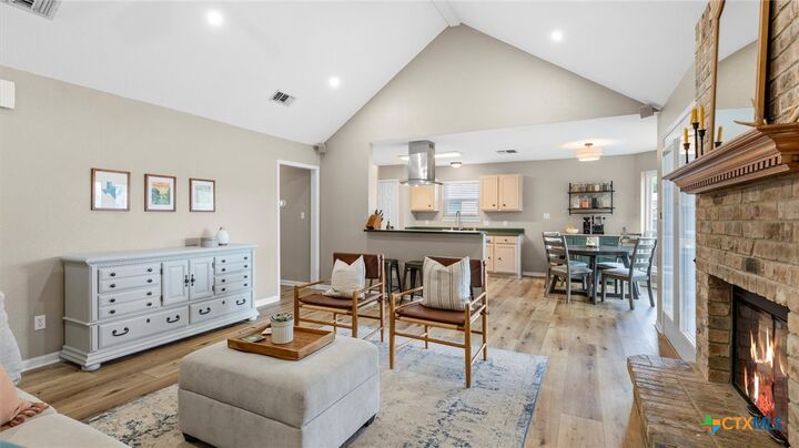 Property Photo:  604 Gloria Avenue  TX 78130 