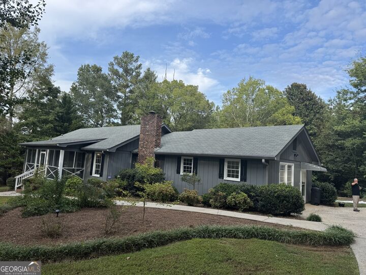 Property Photo: 5 Larkwood Drive NE GA 30161